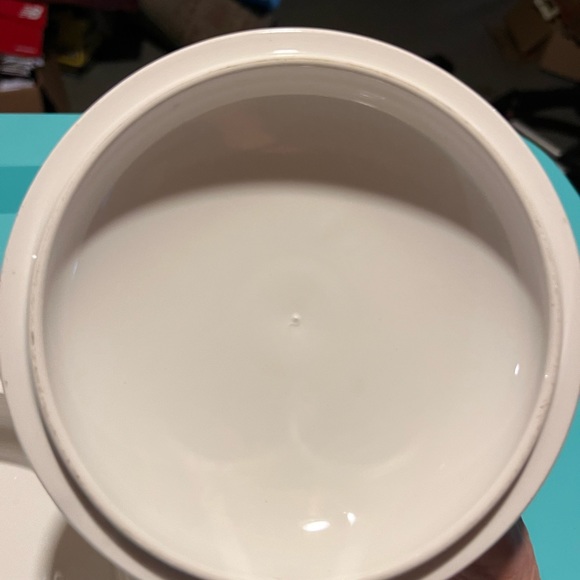 Laura Ashley covered powder or candy dish - Picture 4 of 7